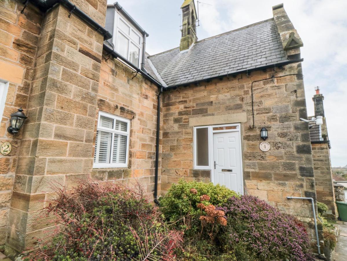 4 Maypole Green Whitby Exterior photo